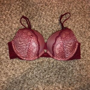 Red push up bra